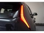 Kia Niro EV e-Niro DynamicLine 64.8 kWh 3-fase [ Navi Adapt.cruise Apple / Android Camera Stoel-en stuurverwarming ]