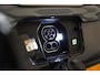 Kia Niro EV e-Niro DynamicLine 64.8 kWh 3-fase [ Navi Adapt.cruise Apple / Android Camera Stoel-en stuurverwarming ]