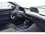 Mazda 3 2.0 e-SkyActiv-G M Hybrid 122 Comfort met Bose, Head up, Adaptive cruise, 360 Camera, PDC, Stuur/Stoelverwarming, 18'' LMV