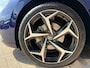 Volkswagen Golf 1.5 eTSI Hybrid Life R-Line AUTOMAAT | APPLE CARPLAY | NAVIGATIE | MULTIMEDIA | STOELVERWARMING | PARKEERSENSOREN | SFEERVERLICHTING | LED |