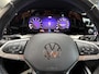 Volkswagen Golf 1.5 eTSI Hybrid Life R-Line AUTOMAAT | APPLE CARPLAY | NAVIGATIE | MULTIMEDIA | STOELVERWARMING | PARKEERSENSOREN | SFEERVERLICHTING | LED |