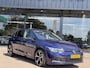 Volkswagen Golf 1.5 eTSI Hybrid Life R-Line AUTOMAAT | APPLE CARPLAY | NAVIGATIE | MULTIMEDIA | STOELVERWARMING | PARKEERSENSOREN | SFEERVERLICHTING | LED |
