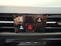 Volkswagen Golf 1.5 eTSI Hybrid Life R-Line AUTOMAAT | APPLE CARPLAY | NAVIGATIE | MULTIMEDIA | STOELVERWARMING | PARKEERSENSOREN | SFEERVERLICHTING | LED |