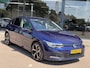 Volkswagen Golf 1.5 eTSI Hybrid Life R-Line AUTOMAAT | APPLE CARPLAY | NAVIGATIE | MULTIMEDIA | STOELVERWARMING | PARKEERSENSOREN | SFEERVERLICHTING | LED |