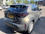 Toyota Yaris Cross 1.5 Hybrid 115 DYNAMIC BLIND SPOT STOEL/STUURVERW PARK-SENSOREN CAMERA 16'' LM-VELGEN CLIMA AD-CRUISE APPLE/ANDROID