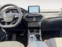 Ford Kuga 2.5 PHEV ST-Line | Lage km | Automaat | Cruise control | Pano dak | Winter pack | Navigatie | Apple carplay & Android auto | Parkeersensoren voor en achter | Achteruitrijcamera | 18" lichtmetalen velgen | Privacy glas |