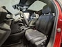 Peugeot 208 1.2 PureTech GT Pack | Navigatie/Android/Apple Carplay | LM Velgen 17" | Panoramadak | Afneembare Trekhaak | Voorstoelen Verwarmd + Massagefunctie | Achteruitrijcamera | Cruise Control Adaptief | Airco |