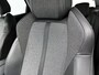 Peugeot 3008 1.2 Crossway 130pk | Trekhaak | Elektrische Klep | Navigatie | Camera Voor + Achter | Dodehoekdetectie | 18"LMV | Stoelverwarming | Apple Carplay/Android Auto |