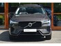 Volvo XC60 T6 Hybride AWD Plus Dark | Panoramadak | Harman/Kardon | Camera | Stoel + Stuur Verwarmd |