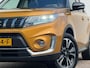 Suzuki Vitara 1.5 Hybrid Style Trekhaak Panorama dak Camera Adaptieve cruise Keyless Clima