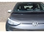 Volkswagen ID.3 204pk First 58 kWh | Navigatie | Stuurwielverwarming | Volautomatische Airconditioning