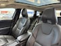 Volvo V40 1.5 T2 Ocean Race | Panoramadak | Xenon verlichting | Achteruitrijcamera | Stoelverwarming | DAB Radio | RTI Navigatie | Ocean Race lederen bekleding | LED dagrijverlichting |