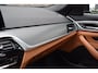 BMW 5-Serie Touring 520i 184PK AUT8 M-SPORT ORG.NED / PANORAMADAK / 360 CAMERA / 20INCH / HEAD-UP / NAP / CARPLAY