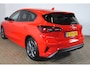 Ford Focus 1.0 EBH ST Line X | Carplay | Camera | Groot scherm | Navi