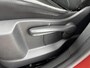 Renault Captur 0.9 TCe Intens 90Pk | Navigatie | Apple & Android Carplay | Achteruitrijcamera | Parkeersensoren Voor en Achter | Parkeersysteem | Cruise Control | Electronische Climate Control | 17" Lichtmetalen Velgen |