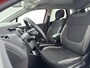 Renault Captur 0.9 TCe Intens 90Pk | Navigatie | Apple & Android Carplay | Achteruitrijcamera | Parkeersensoren Voor en Achter | Parkeersysteem | Cruise Control | Electronische Climate Control | 17" Lichtmetalen Velgen |