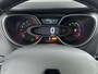 Renault Captur 0.9 TCe Intens 90Pk | Navigatie | Apple & Android Carplay | Achteruitrijcamera | Parkeersensoren Voor en Achter | Parkeersysteem | Cruise Control | Electronische Climate Control | 17" Lichtmetalen Velgen |