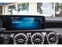 Mercedes-Benz A-klasse 200 Business Solution AMG Upgrade Aut. Camera Stoelverwarming Xenon/LED 18"LMV