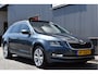 Skoda Octavia Combi 1.0 TSI Greentech Style Business NL-auto, Panorama, Trekhaak, Canton, Adaptive cruise, Stoelverwarming, Carplay