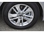 Mazda 2 Hybrid 1.5 Centre-line Automaat, Climat, Cruise, Apple carplay, Lichtmetalen Velgen, Ned. Auto