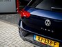 Volkswagen T-Roc 1.0 TSI Style | Camera | Adaptieve Cruise Control | Climate Control | Navigatie |