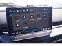 Volkswagen T-Roc 1.5 eTsi R-Line First Edition IQ.light Apple Carplay Black style Stoel-/stuur verwarming 19 Inch Camera R-Line interieur
