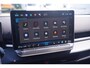 Volkswagen T-Roc 1.5 eTsi R-Line First Edition IQ.light Apple Carplay Black style Stoel-/stuur verwarming 19 Inch Camera R-Line interieur