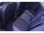 Volkswagen T-Roc 1.5 eTsi R-Line First Edition IQ.light Apple Carplay Black style Stoel-/stuur verwarming 19 Inch Camera R-Line interieur