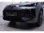 Volkswagen T-Roc 1.5 eTsi R-Line First Edition IQ.light Apple Carplay Black style Stoel-/stuur verwarming 19 Inch Camera R-Line interieur