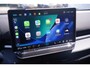 Volkswagen T-Roc 1.5 eTsi R-Line First Edition IQ.light Apple Carplay Black style Stoel-/stuur verwarming 19 Inch Camera R-Line interieur