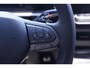 Volkswagen T-Roc 1.5 eTsi R-Line First Edition IQ.light Apple Carplay Black style Stoel-/stuur verwarming 19 Inch Camera R-Line interieur