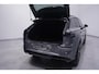 Volkswagen T-Roc 1.5 eTsi R-Line First Edition IQ.light Apple Carplay Black style Stoel-/stuur verwarming 19 Inch Camera R-Line interieur