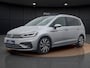 Volkswagen Touran 1.4 TSI Highline R-Line 7 Persoons | Pano dak | Camera | Elek Achterklep | Navigatie | Stoelverwarming | 18'' |