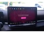 Volkswagen T-Roc R-Line First Edition IQ.light Apple Carplay Black style Stoel-/stuur verwarming 19 Inch Camera R-Line interieur