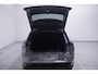 Volkswagen T-Roc R-Line First Edition IQ.light Apple Carplay Black style Stoel-/stuur verwarming 19 Inch Camera R-Line interieur