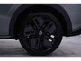 Volkswagen T-Roc R-Line First Edition IQ.light Apple Carplay Black style Stoel-/stuur verwarming 19 Inch Camera R-Line interieur