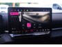 Volkswagen T-Roc R-Line First Edition IQ.light Apple Carplay Black style Stoel-/stuur verwarming 19 Inch Camera R-Line interieur