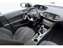 Peugeot 308 SW 1.2 e-THP Active | Trekhaak | Cruise control | Climate control | Stuurbediening | Navigatie | Parkeersensoren | Bell-functie | Hill-hold | 16" lichtmetalen velgen