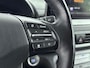Hyundai Kona Electric EV Premium 64 kWh | Trekhaak fietsendrager | Achteruitrij camera | Stoelverwarming & verkoeling | Navigatie | Apple carplay/android auto |