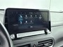 Hyundai Kona Electric EV Premium 64 kWh | Trekhaak fietsendrager | Achteruitrij camera | Stoelverwarming & verkoeling | Navigatie | Apple carplay/android auto |