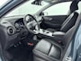 Hyundai Kona Electric EV Premium 64 kWh | Trekhaak fietsendrager | Achteruitrij camera | Stoelverwarming & verkoeling | Navigatie | Apple carplay/android auto |