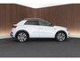 Volkswagen T-Roc 1.5 TSI 150pk DSG 2x R-Line Trekhaak Camera Stoelverwarming Beats Panoramadak Navigatie