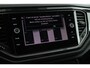 Volkswagen T-Roc 1.5 TSI 150pk DSG 2x R-Line Trekhaak Camera Stoelverwarming Beats Panoramadak Navigatie
