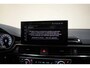 Audi A4 AVANT 40TFSI Sport S line black edition Aut. [ Pano Trekhaak Apple / Android Stoelverwarming Navi ]