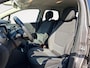 Renault Captur 0.9 TCe Dynamique | Trekhaak | All season banden | Navigatie | Achteruit rij camera | Climate control