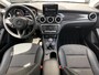 Mercedes-Benz CLA Shooting Brake 180 | AMG Velgen 18 inch | Cruise Control | Wegklapbare Trekhaak | Carplay | Half Lederen stoelen |