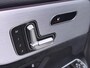 Mercedes-Benz B-klasse 250 e Business Solution AMG Limited VAN: 29.900,- VOOR: 26.877,- UW HERFSTVOORDEEL: 3.023,- PANORAMA DAK | 360 CAMERA | SFEER VERLICHTING | ADAPTIEF CRUISE CONTROL | MEMORY OP STOEL | HEAD-UP DISPLAY | 12 MND BOVAG GARANTIE |