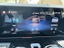 Mercedes-Benz B-klasse 250 e Business Solution AMG Limited VAN: 30.900,- VOOR: 28.877,- UW WKVOORDEEL: 2.23- | PANORAMA DAK | 360 CAMERA | SFEER VERLICHTING | ADAPTIEF CRUISE CONTROL | MEMORY OP STOEL | HEAD-UP DISPLAY | 12 MND BOVAG GARANTIE |