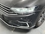 Volkswagen Passat Variant 1.4 TSI PHEV GTE / AUTOMAAT/ PANO/ TREKHAAK/ STANDKACHEL/ ACC/ MASSAGE/ APP-CONNECT/ STUUR+STOELVERWARM./ PARK.SENSOR.+CAMERA/ ELEK.ACHTERKLEP/ HEAD-UP/ KEYLESS/ DODEHOEK/ NAVI/ 18'' LMV
