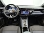 Alfa Romeo Junior Elettrica 156pk 54 kWh Automaat | Apple Carplay/Android Auto | Adaptieve Cruise Control | Climate Control | 18"LMV | LED | Parkeersensoren |
